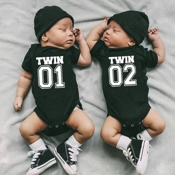 Twin Roupas Gêmeos Correspondência Bebê Body de Algodão Meninos Meninas rapazes raparigas Macacão de Recém-nascido do Corpo de Romper Verão Gêmeos Roupas de Presente para Gêmeos