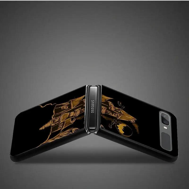 Case Para Samsung Galaxy Z Flip 5 Z Flip 4 Z Flip3 5G Shell para Galaxy Z Virar Capa Dura de Halloween Casa Assombrada Vassoura-de-Bruxa